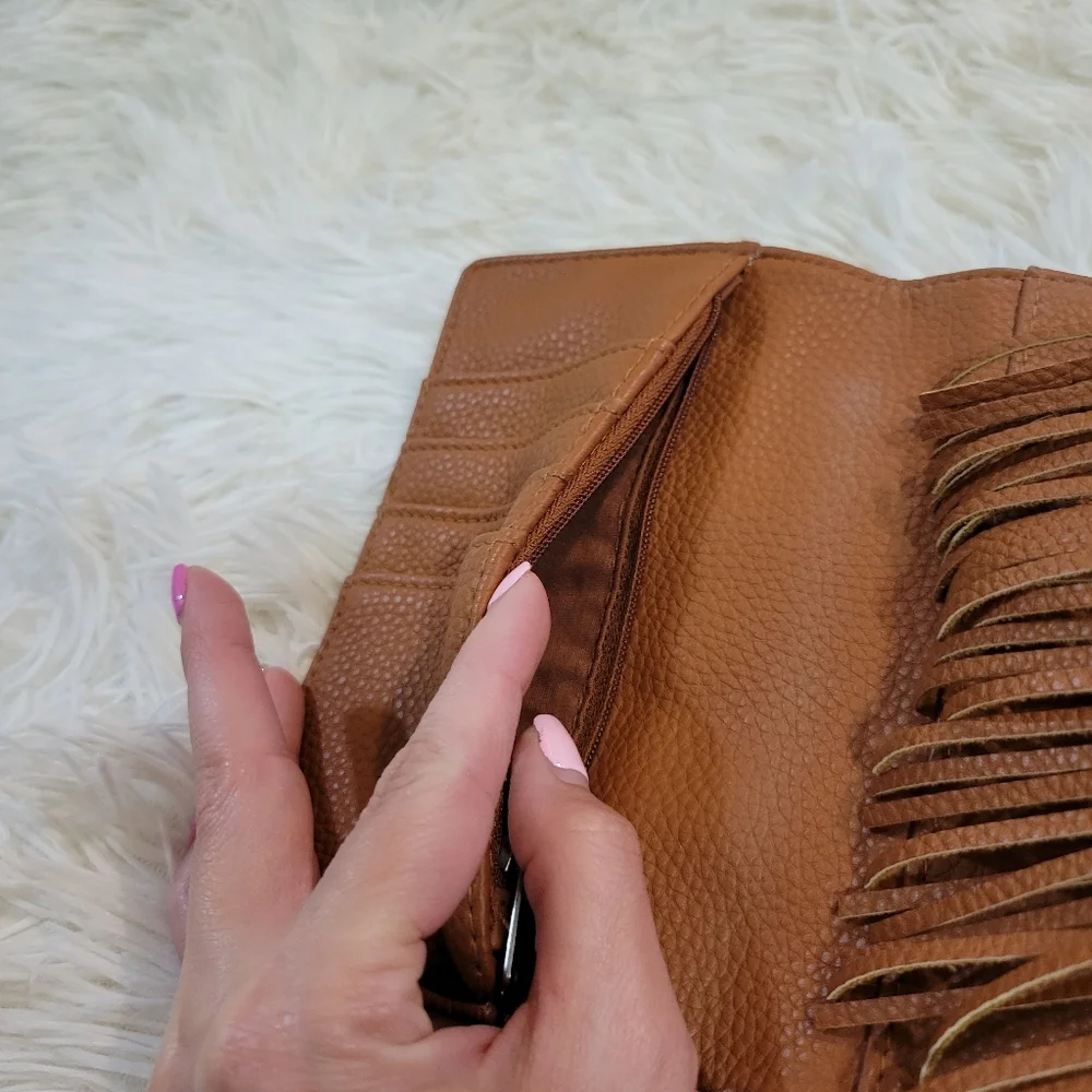 Aeropostale Fringe Tech Brown Crossbody Bag - Picture 4 of 7